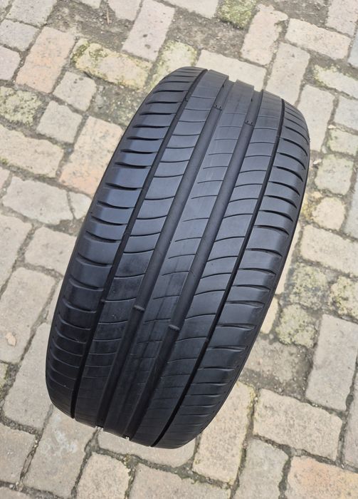 O bucată 245/45 R18 vară - una Pirelli Continental Michelin