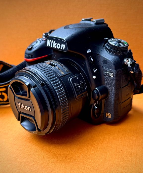 Aparat foto Nikon D750