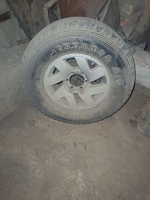 Запаска на митсубиси монтеро