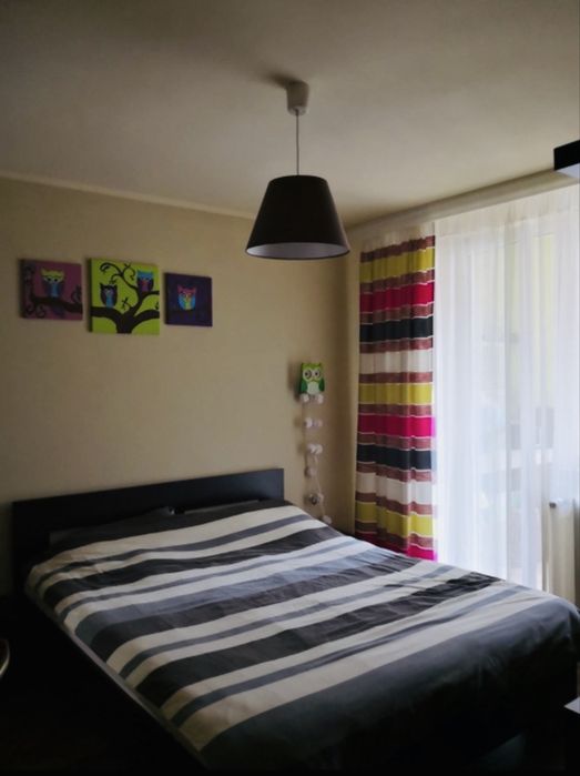 Închiriez apartamet cu 2 camere