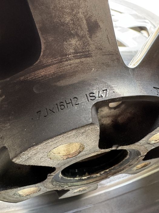 Джанти 16 цола + зимни гуми