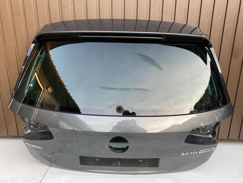 Haion vw Passat B8 Combi/break 2015-2022 cod de culoare LR7H