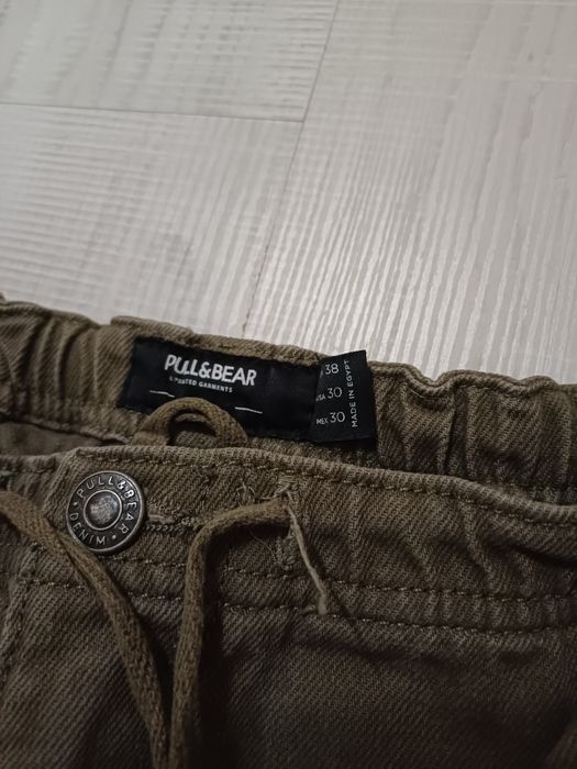Широки карго панталони Pull&Bear