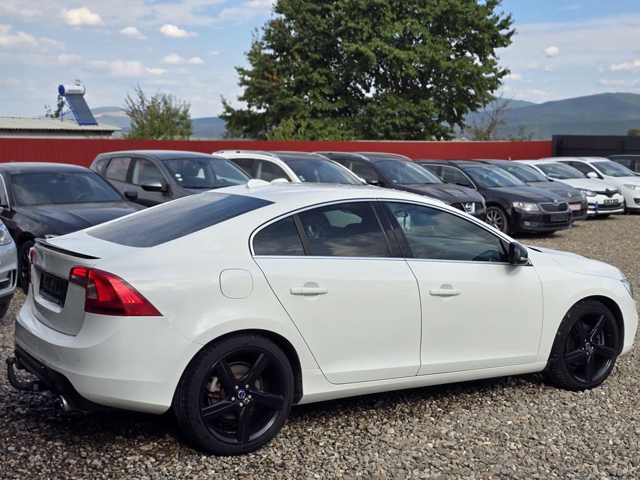 Volvo S60 RDesign 2.0d D5 180cp RATE GARANTIE
