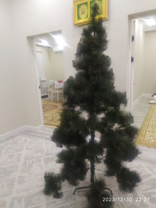 Елка искусственная