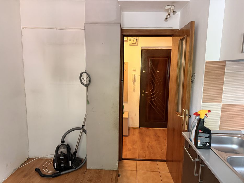 De vanzare apartament 2 camere sector3