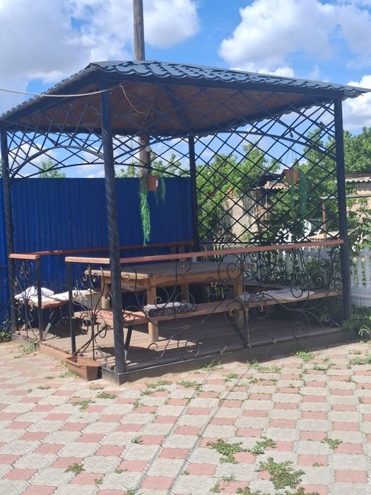 Продам беседку самовывоз