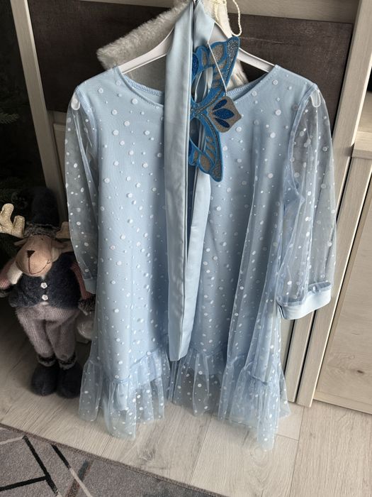 Нарядное платье на девочку