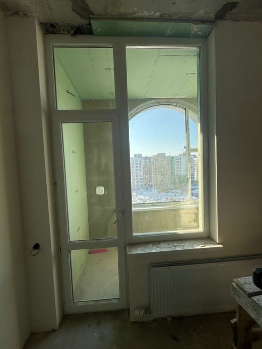 Балконный блок с дверью и фрамугой