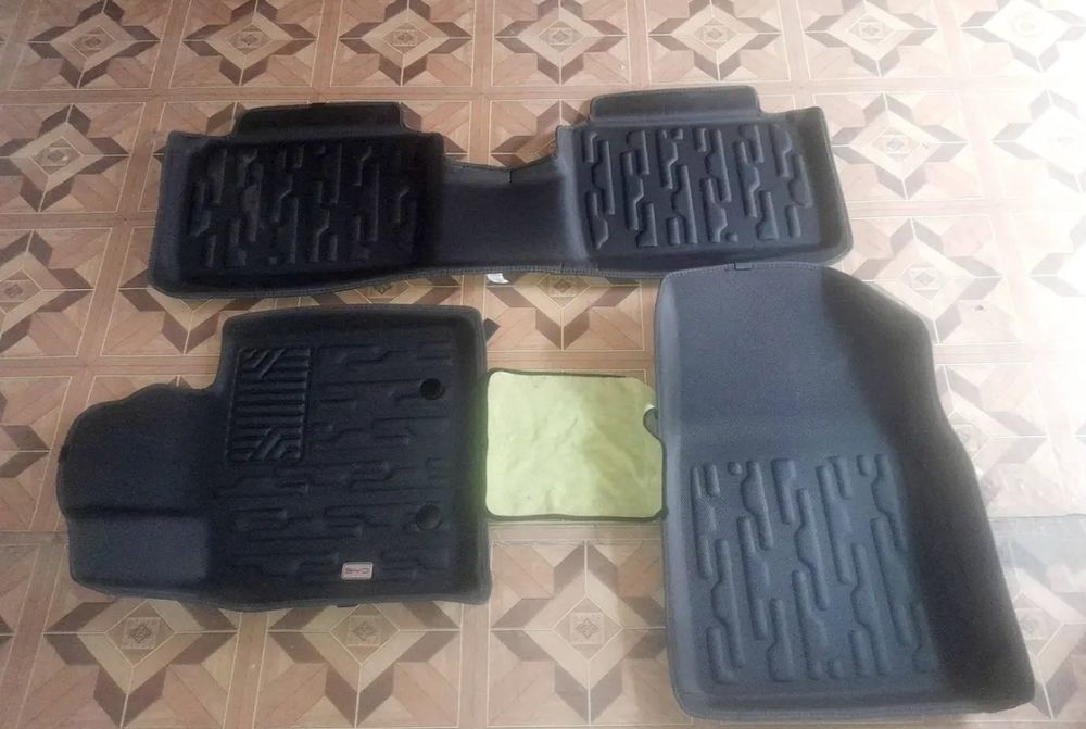 Продам полик новый