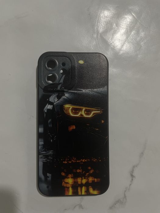 Chehol iphone12 ga sotiladi