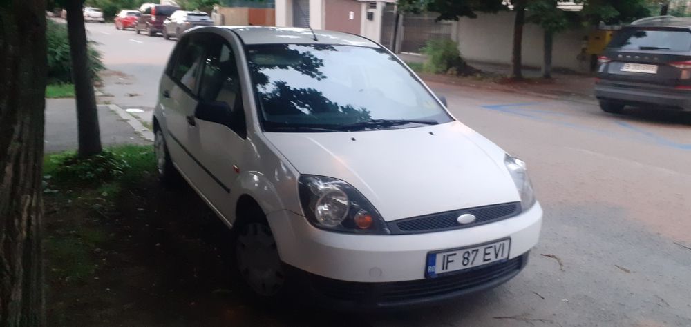 FORD Fiesta 2003 — imagine 3
