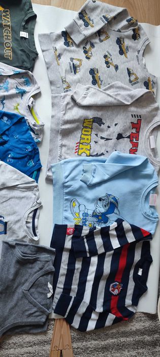 Лот детски дрешки за момче  110 размер H&M,Zara, Primark,lupilu