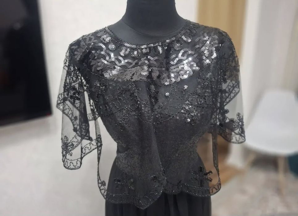 Платье нарядное р.36-40