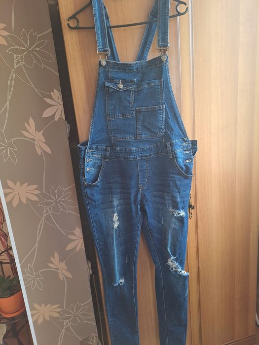 Дрехи за магазин втора употреба