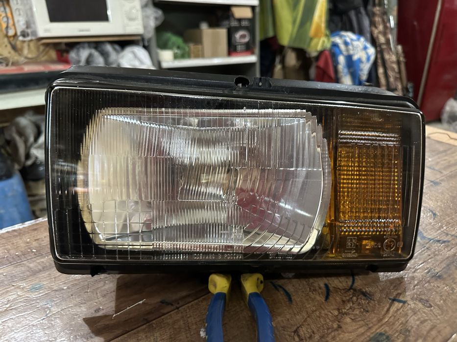 Фара левая ваз 2107