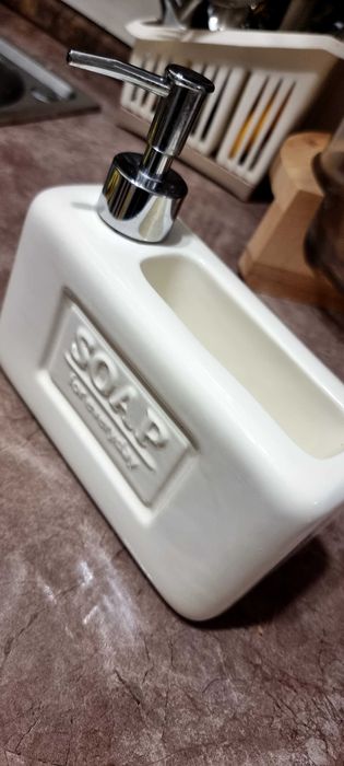 Дозатор для моющего средства