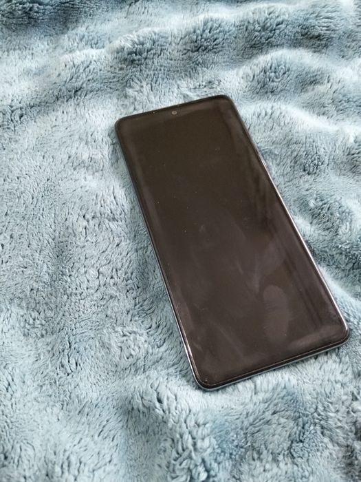 Продам смартфон Xiaomi redme note 10 pro