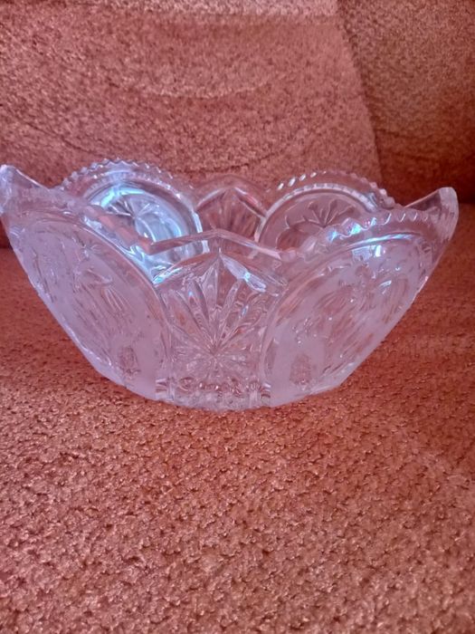 Продается хрустальная ваза