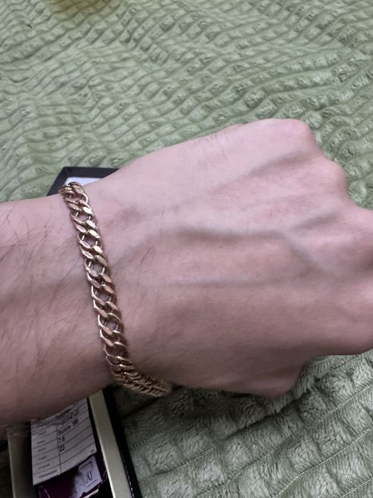 Продам Браслет на руку золото