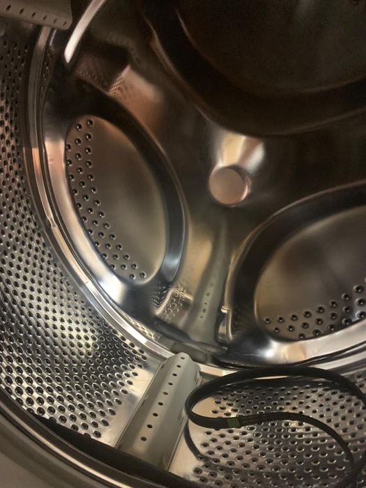 Indesit WISE 10 (CSI)  стиралка