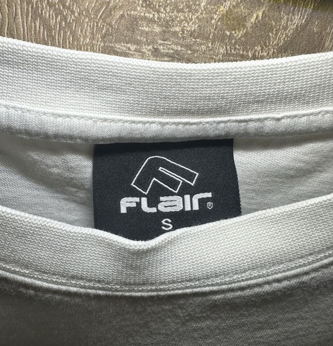 Бяла Мъжка Тениска FLAIR