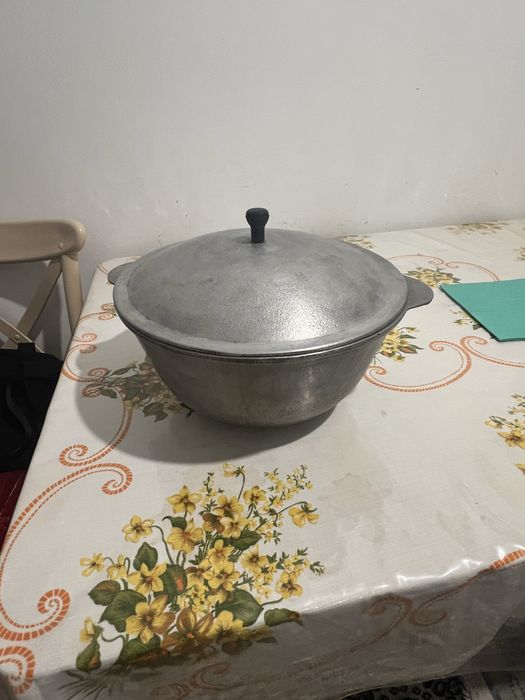 Шойын қазан (қақпағымен) сатылады