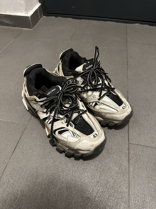 Balenciaga negru si alb