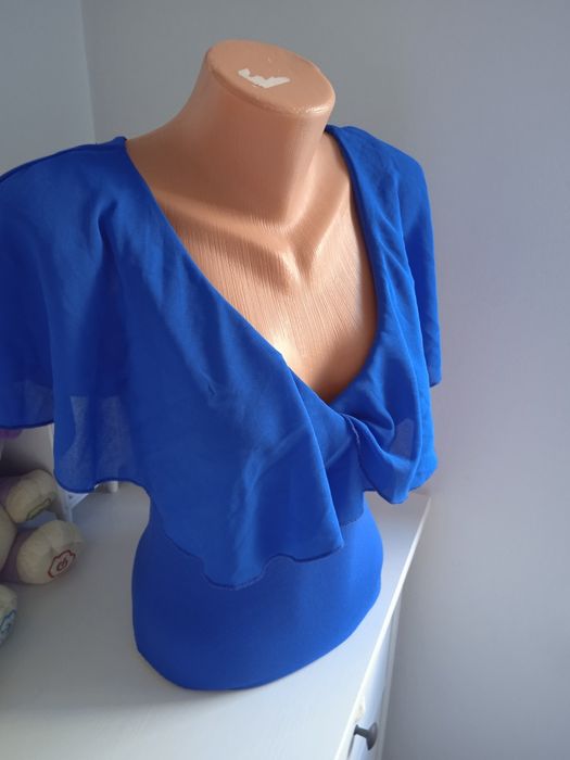 Top cu volane, mărimea 36
