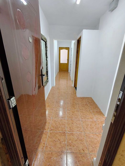 Vând apartament