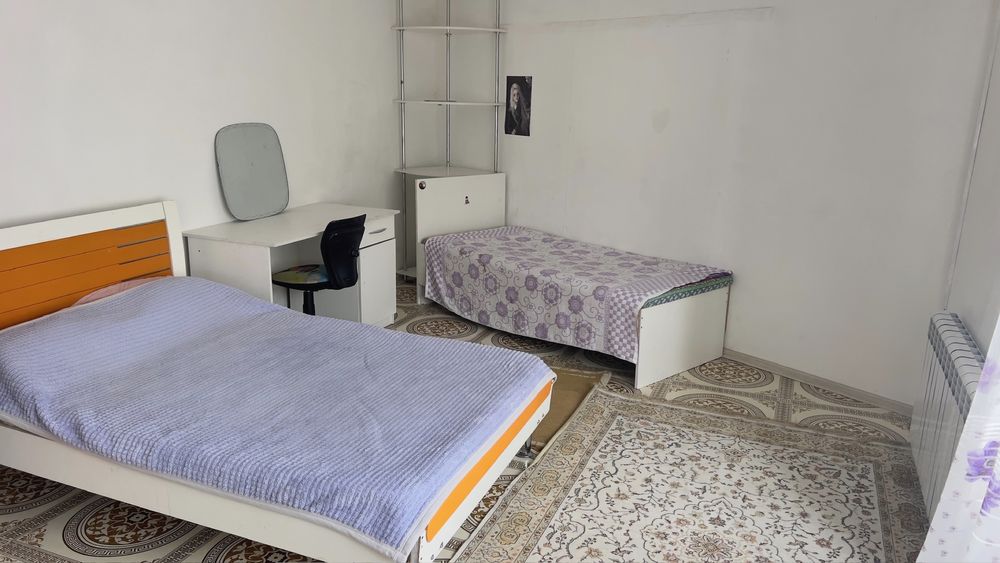 Участок со зданием