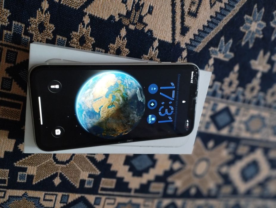 Айфон 11 сатылады