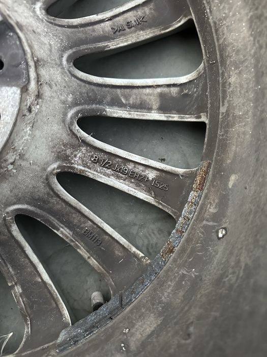 Janta BMW style  235 R19 + cauciuc in stare perfecta OEM / F01 F10 f13