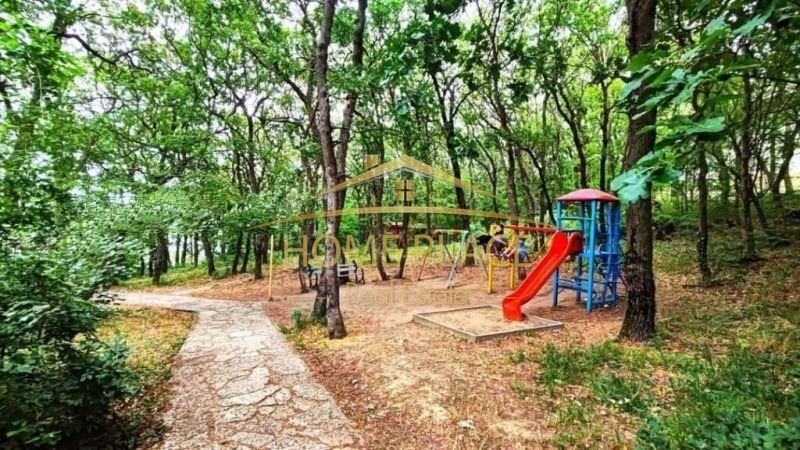 Дава се под наем Едностаен апартамент в к.к. Златни пясъци - 20 кв.м за 306 € - Снимка #9