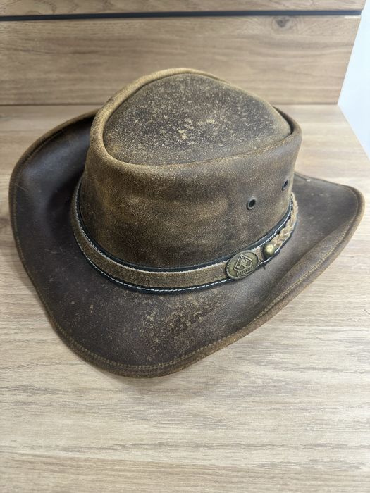 Оригинална винтидж кожена каубойска / аутбек шапка SCIPPIS. 100%