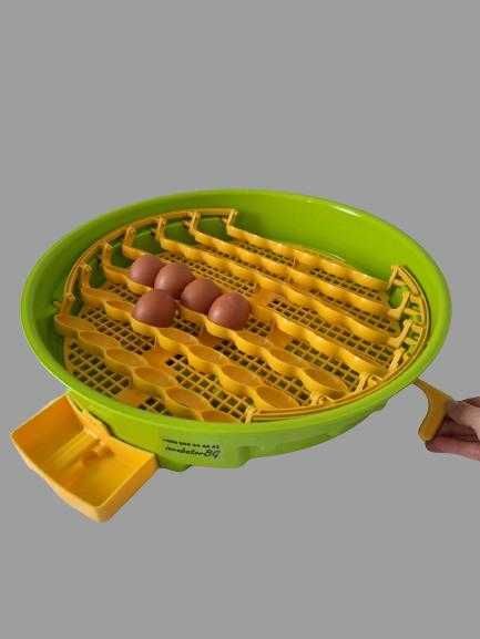 Официалният вносител за БГ.Инкубатори с влагомер и люлка. 2г. ГАРАНЦИЯ