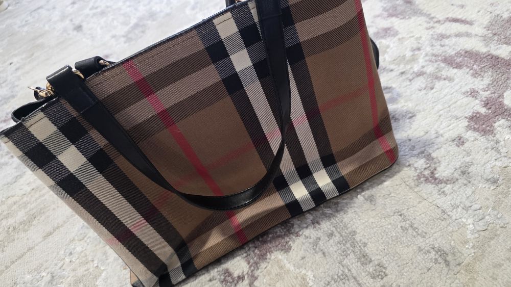 Geanta damă Burberry