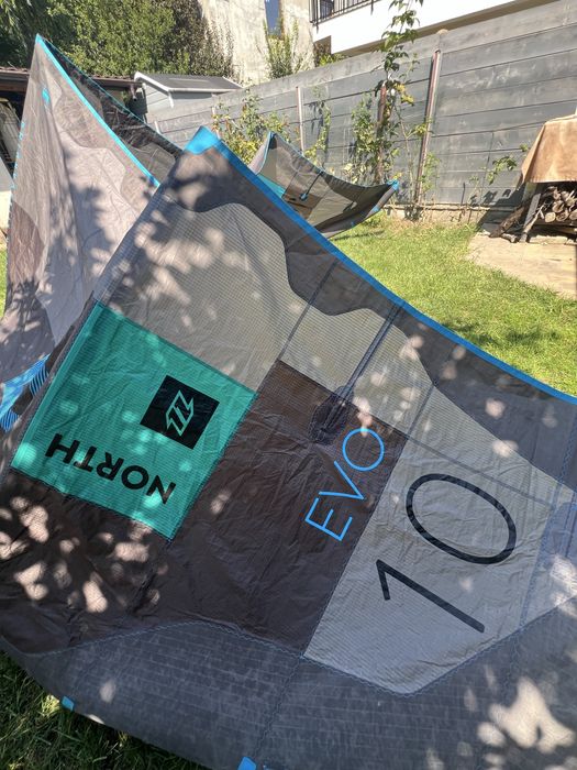 Zmeu/Kite Duotone(North) EVO 10m 2019 + bara
