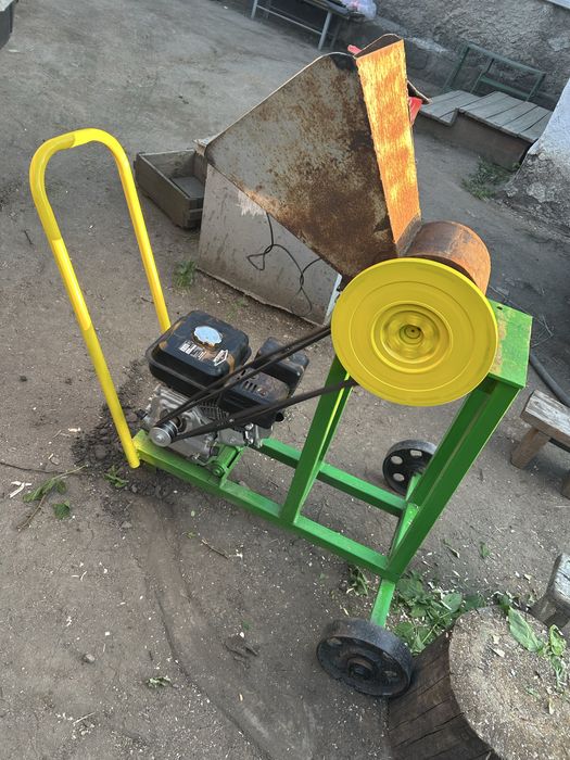 Щепорез, измельчитель веток.