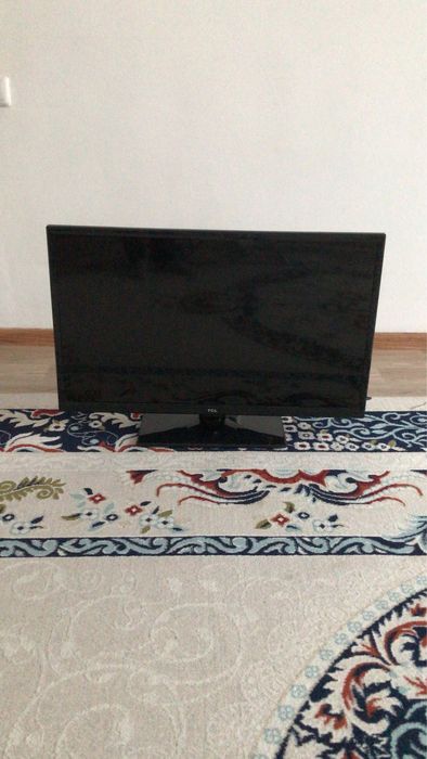 TCL телевизор