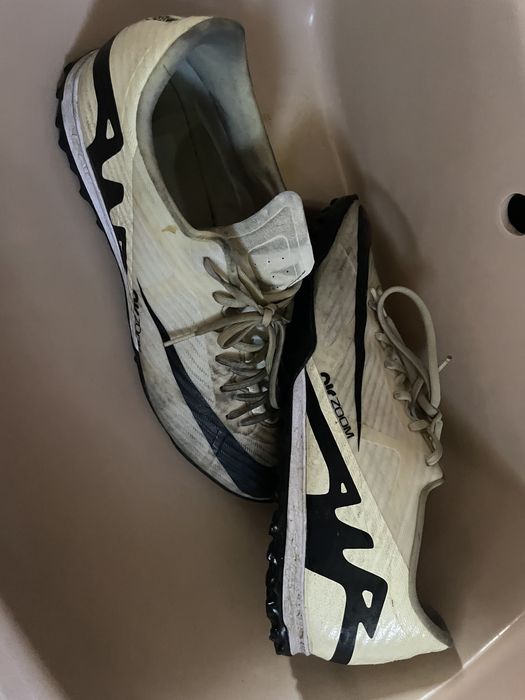 бутонки nike,adidas