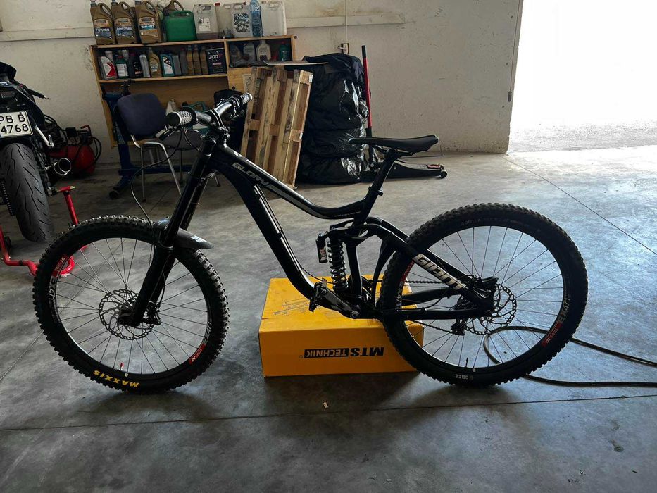 Giant Glory M 27.5"