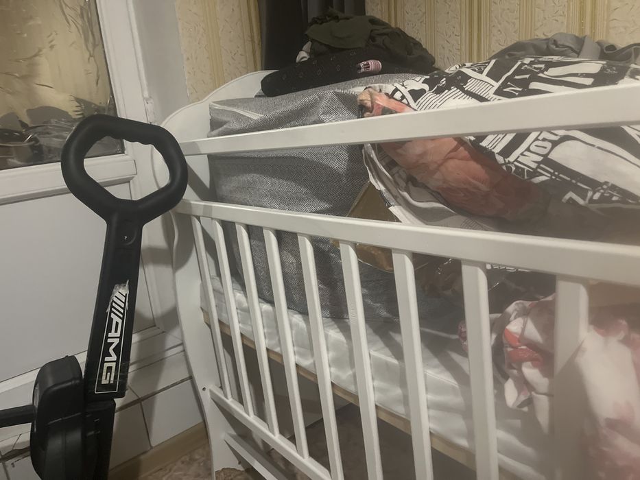 детская кровать с матрасом