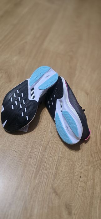 Adidas ADIZERO Boston 12