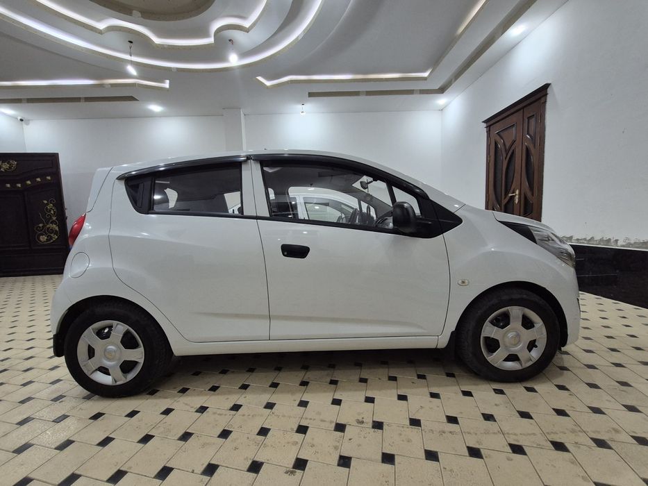 Chevrolet spark 2014 mexanika 1-pozitsiya, probeg 24700, kraska toza