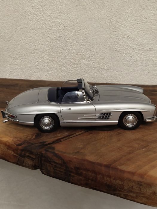 Machete auto 1:18