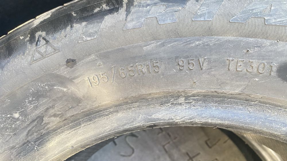 Продам летние шины б/у 195/65/15