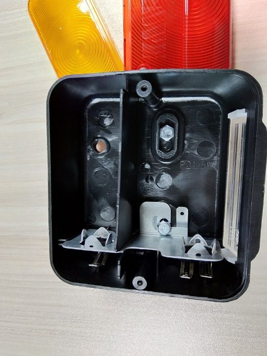 Стоп, мигач и габарит за ремаркета и автомобили