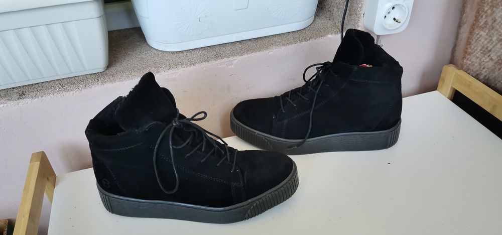 Боти Tamaris 39. 5н.Естествен велур.