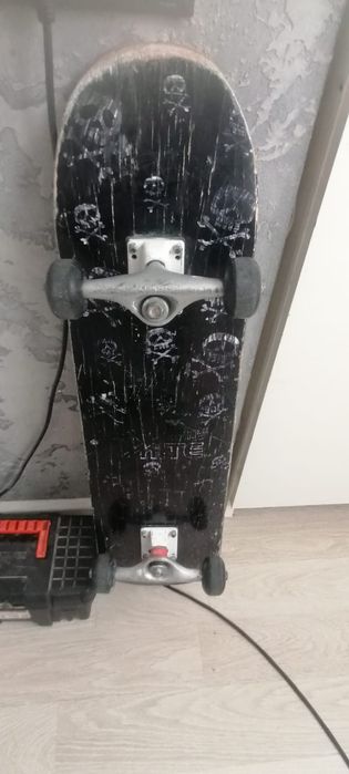 Продаётся скейт синий чёрный
